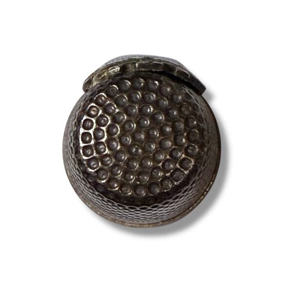 Vintage Souvenir Thimble Dimpled Silver Tone Neuschwanstein Castle Germany - Picture 4 of 7